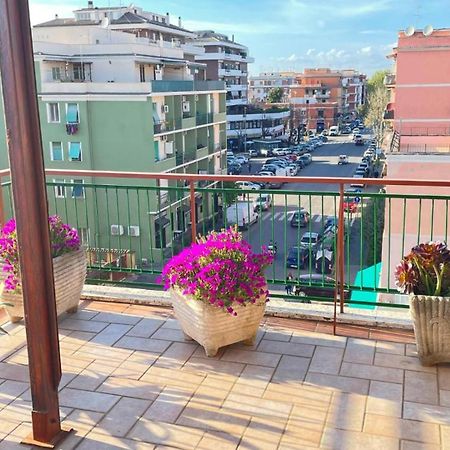 Panoramic And Bright Penthouse Is Waiting For You Apartment Roma Exterior foto