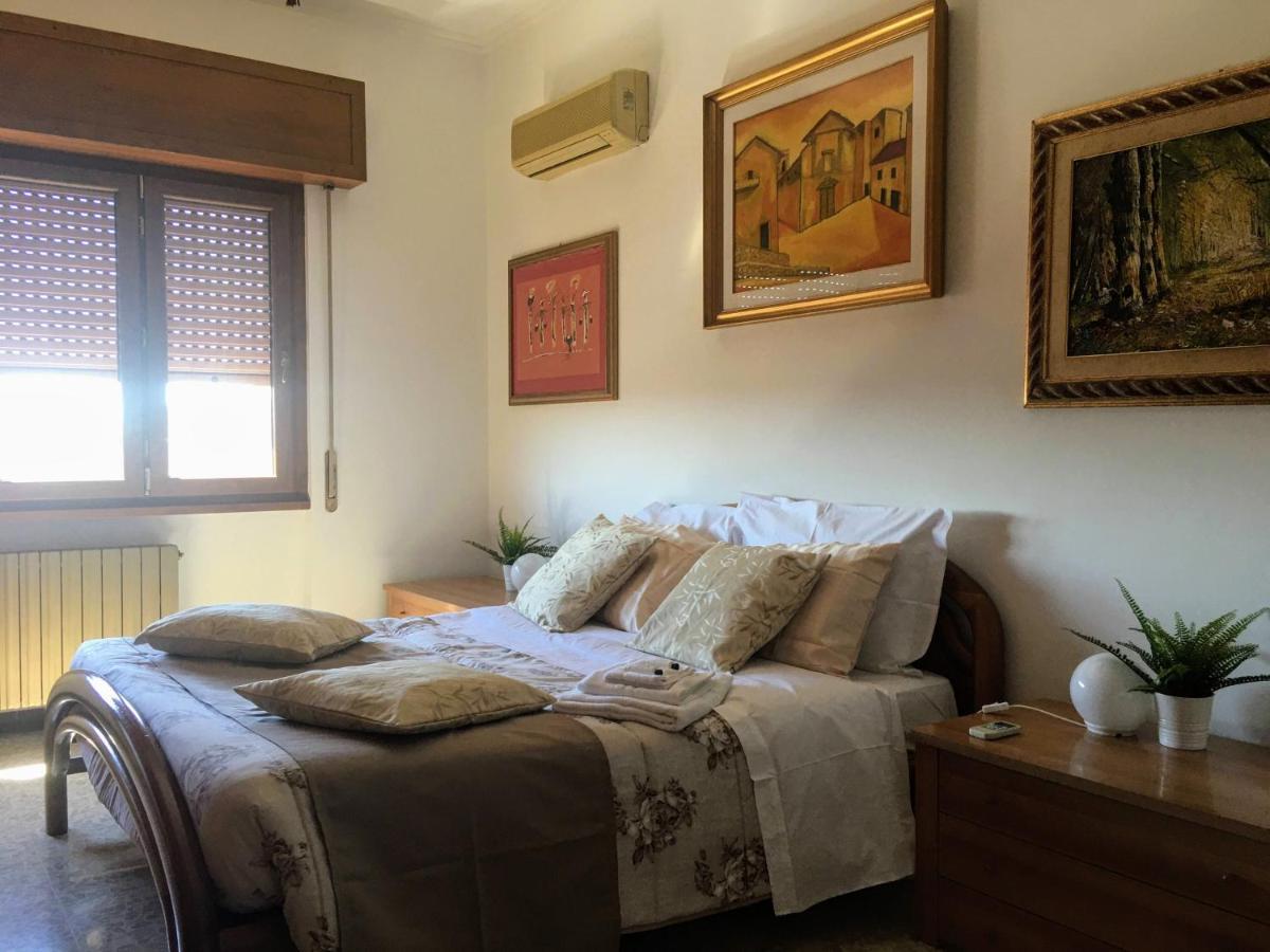 Panoramic And Bright Penthouse Is Waiting For You Apartment Roma Exterior foto