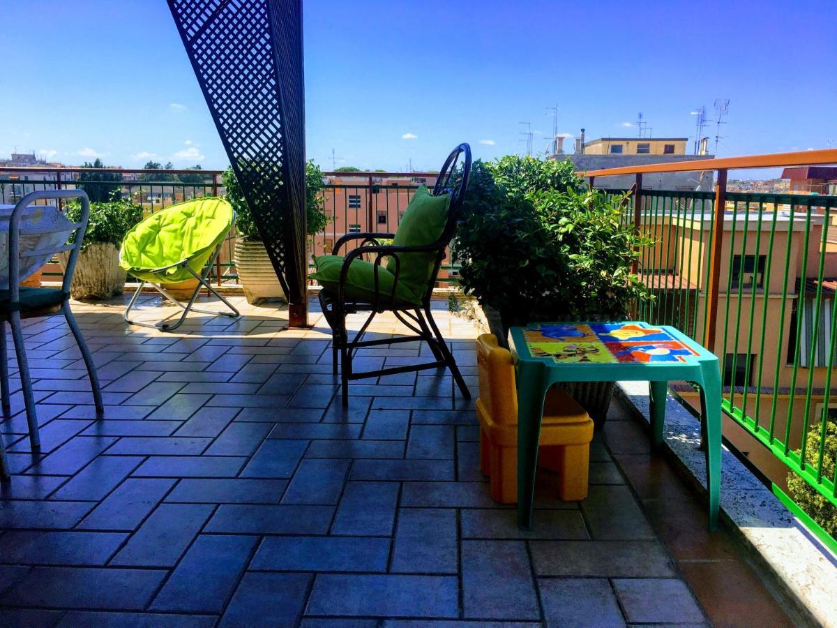 Panoramic And Bright Penthouse Is Waiting For You Apartment Roma Exterior foto
