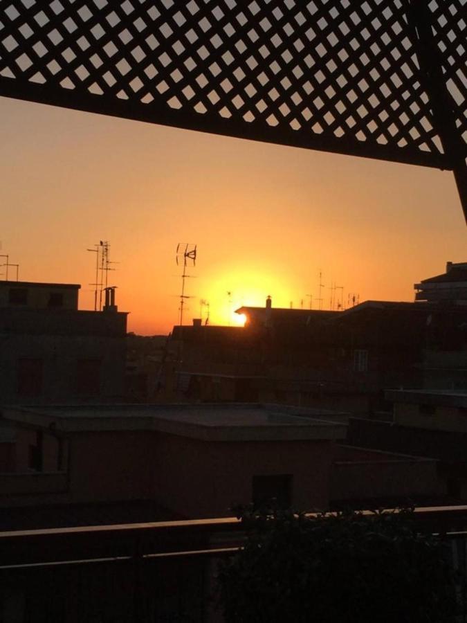 Panoramic And Bright Penthouse Is Waiting For You Apartment Roma Exterior foto